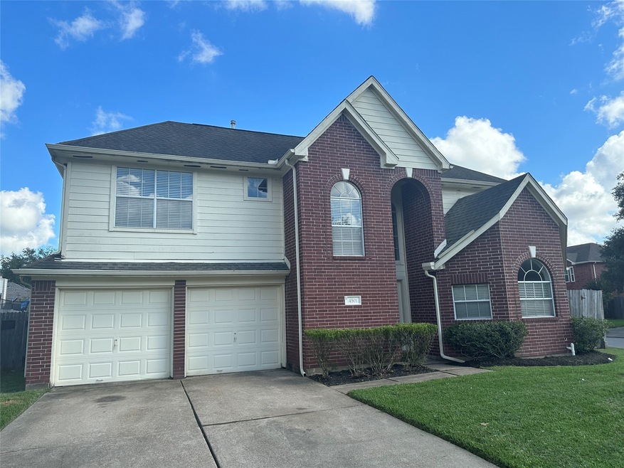 4501 Stonebridge Dr, Pearland, TX 77584 - photo 1