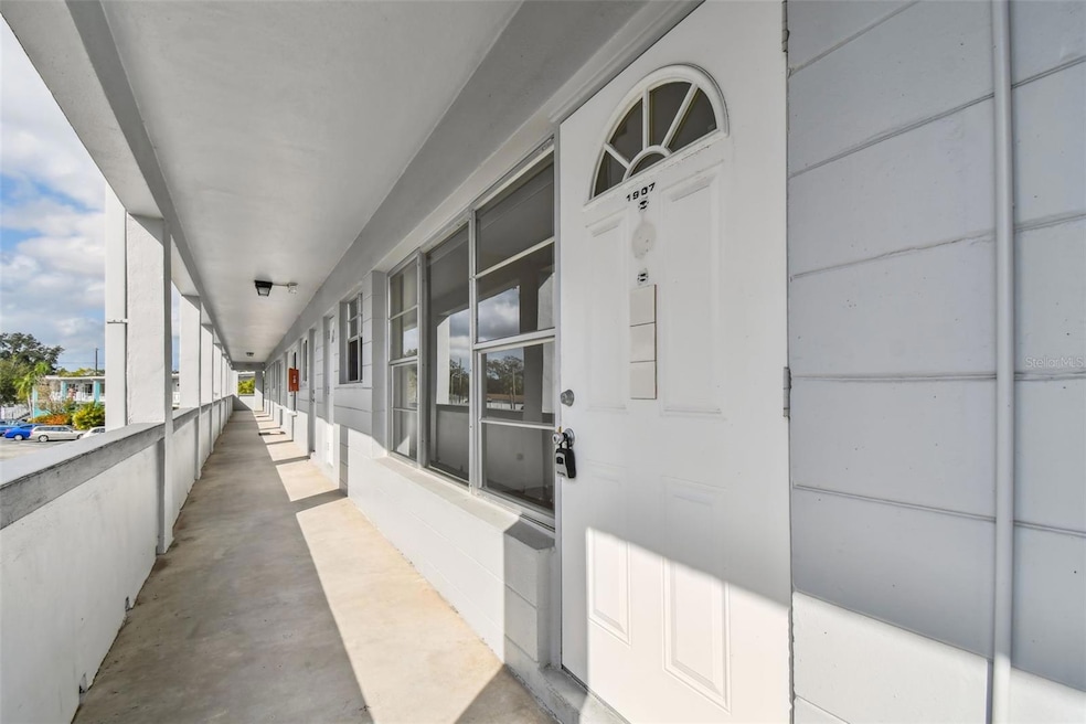 4300 58th St N unit 1907, Kenneth City, FL 33709 - photo 1