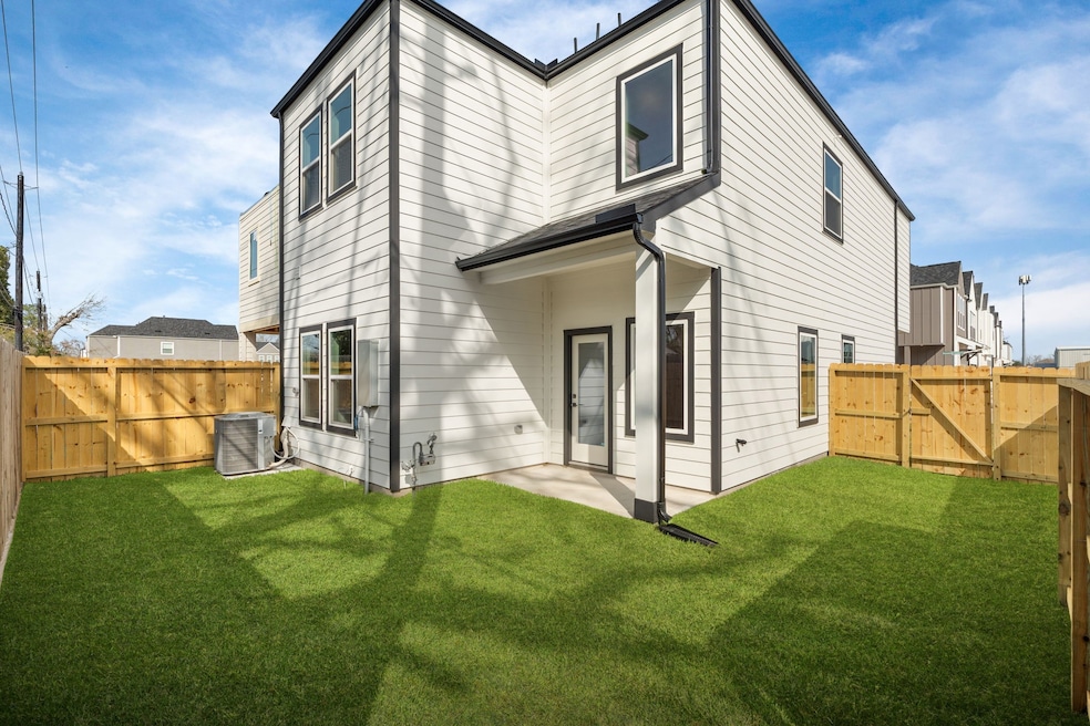 For Sale $339,900 • Co-Listing Agent