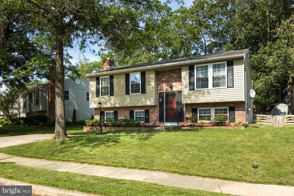 8521 Woodfall Rd, Nottingham, MD 21236 - photo 1