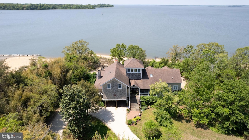 Coming Soon $1,095,000 • Co-Listing Agent