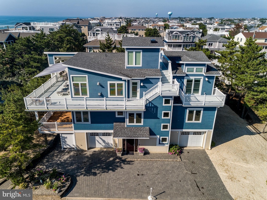 Sold $2,675,000 • Co-Listing Agent