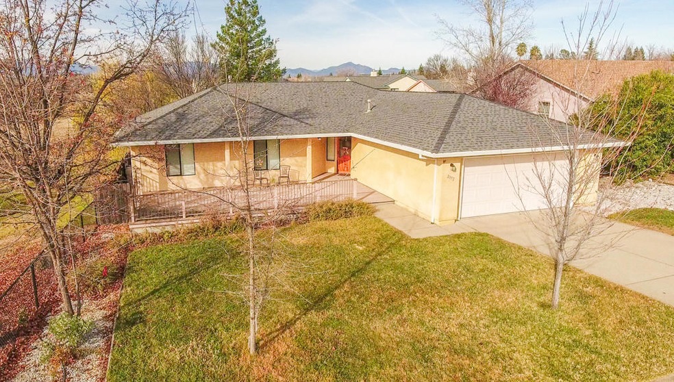 2092 Hacienda St, Redding, CA 96003 - photo 1