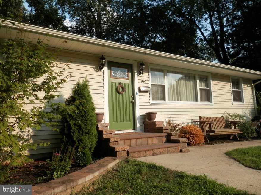 100 Center St, Moorestown, NJ 08057 - photo 1