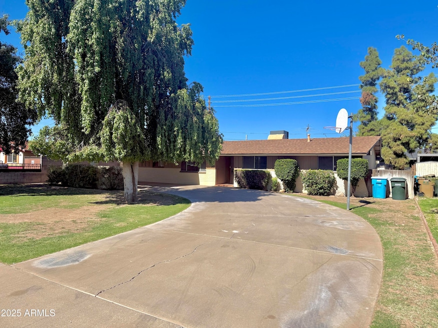 3814 W Griswold Rd, Phoenix, AZ 85051 - photo 1