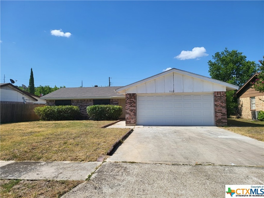 932 Randa St, Copperas Cove, TX 76522 - photo 1
