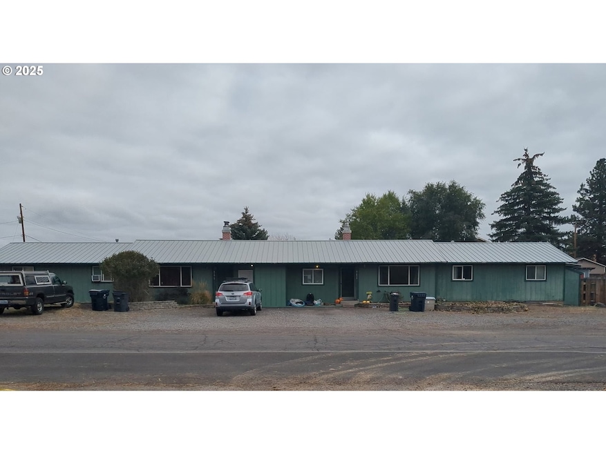 61620 Daly Estates Dr, Bend, OR 97702 - photo 1