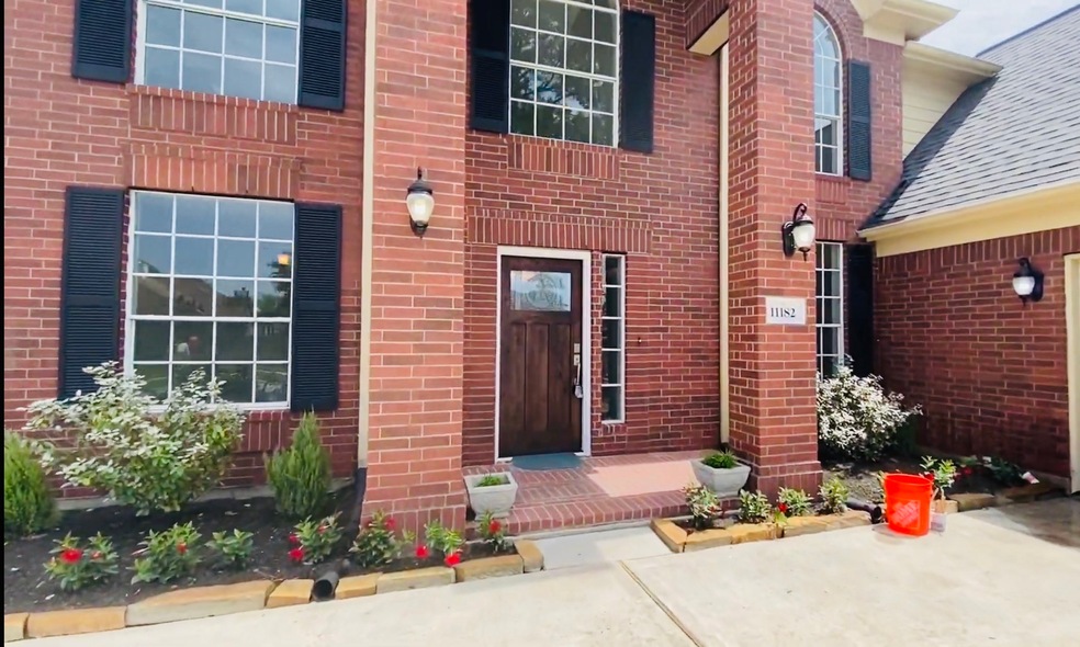 11182 Ridgemoor Estates Ln, Conroe, TX 77385 - photo 1