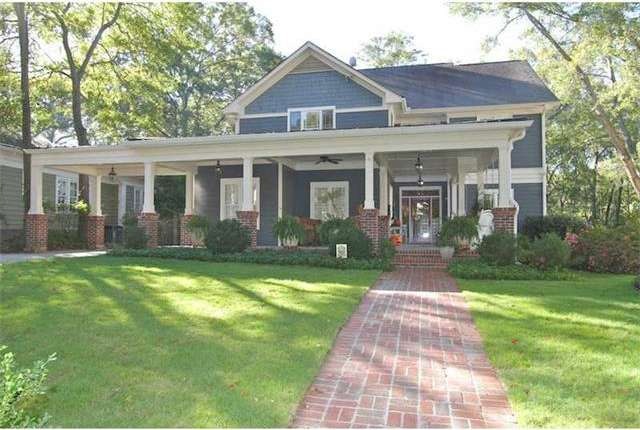 Exterior Front. There s curb appeal, and then ther