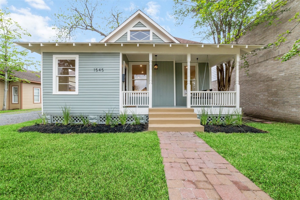 1545 Cortlandt St, Houston, TX 77008 - photo 1