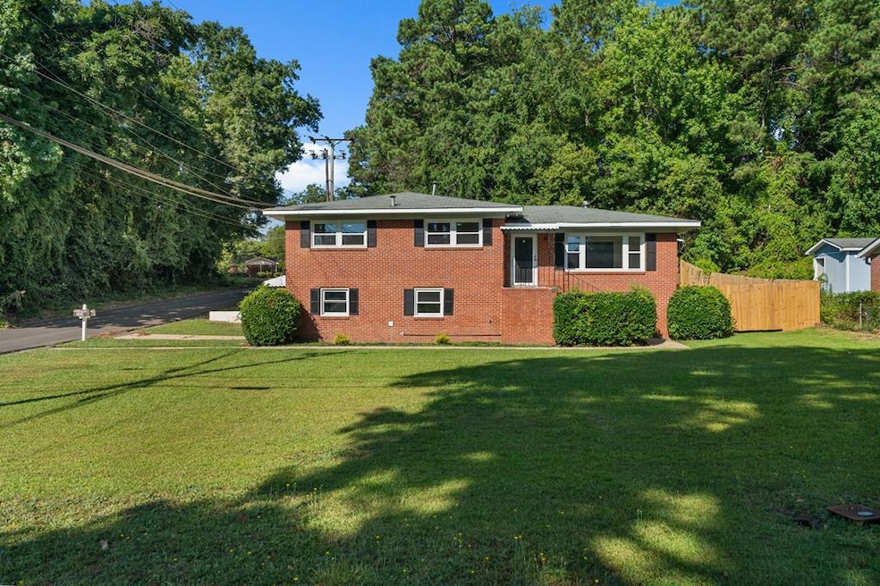 803 Lichfield Rd, Columbus, GA 31904 - photo 1