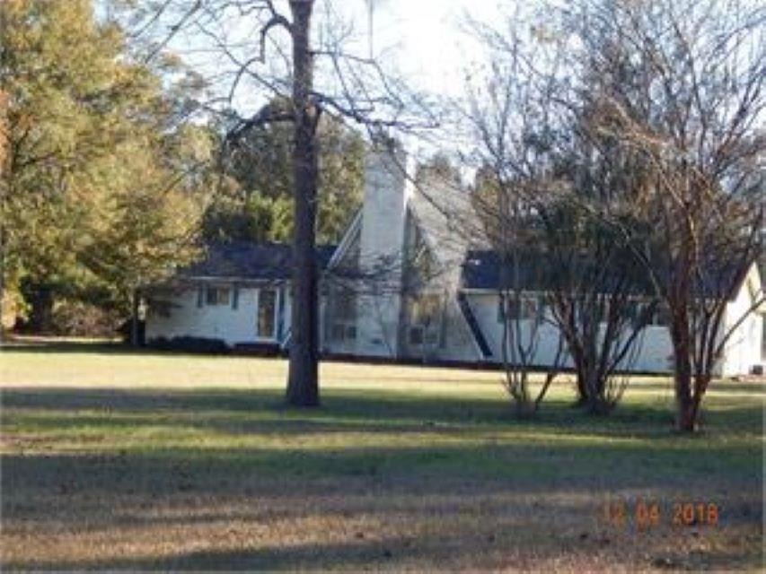 320 Wildwood Dr, Cordele, GA 31015 - photo 1