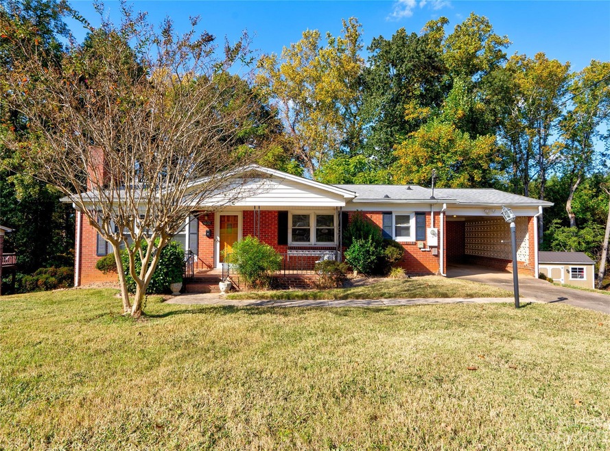 1402 Beverly Ave, Shelby, NC 28152 - photo 1