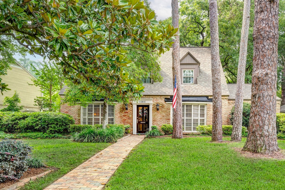 13815 Pinerock Ln, Houston, TX 77079 - photo 1