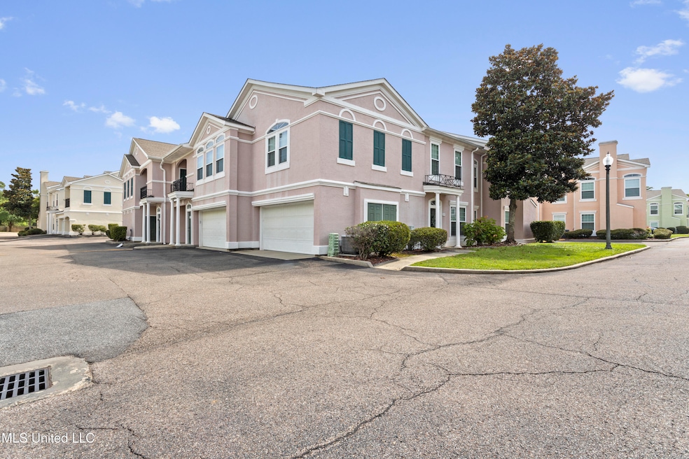 2252 Beach Dr unit 606, Gulfport, MS 39507 - photo 1