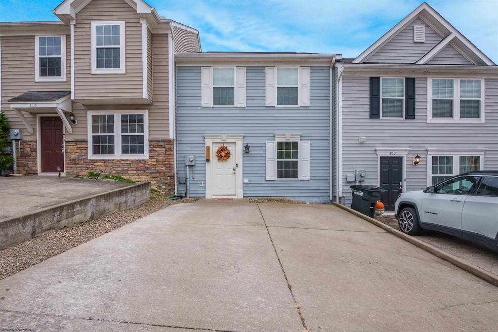 Under Contract $215,000 • Co-Listing Agent