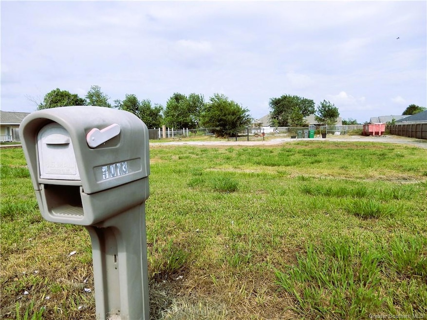 7013 Windmill Ln, Lake Charles, LA 70605 - photo 1