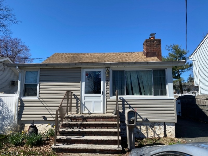 55 Navajo Ave, Lake Hiawatha, NJ 07034 - photo 1