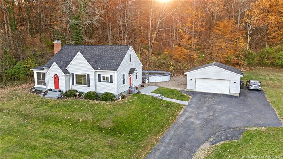 1519 Valley View Rd, New Albany, IN 47150 - photo 1