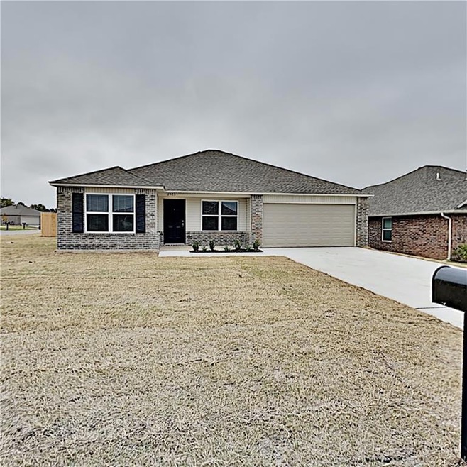 1905 Shadow Wood Ln, Shawnee, OK 74804 - photo 1