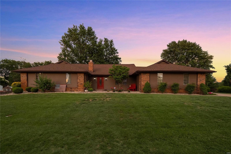 90 Shirlwin Dr, Granite City, IL 62040 - photo 1