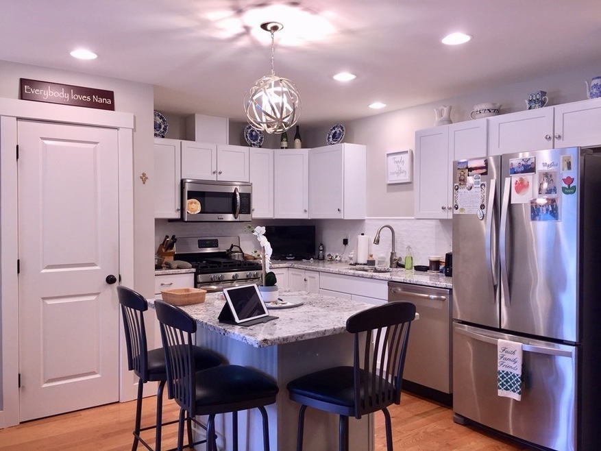 32 Orange St unit 32, Woburn, MA 01801 - photo 1