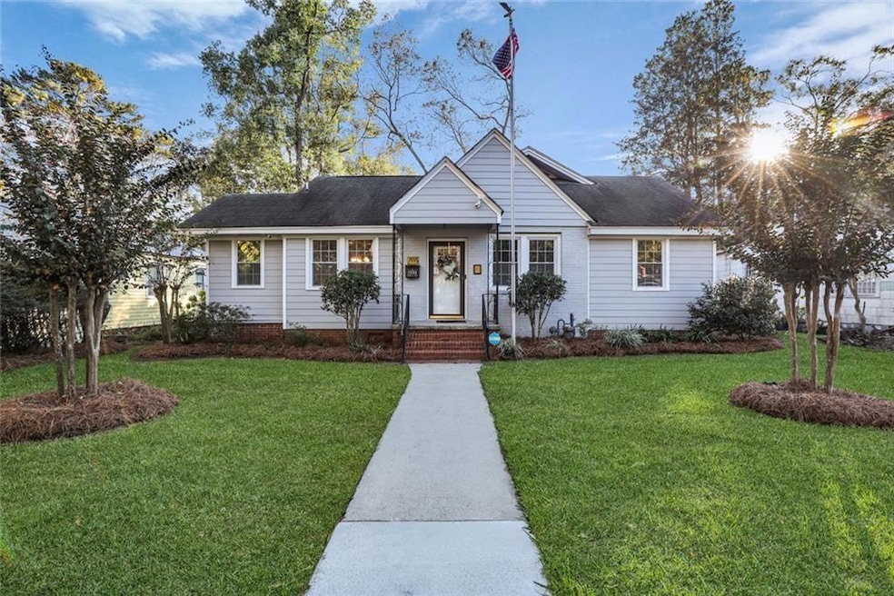 1333 E 52nd St, Savannah, GA 31404 - photo 1