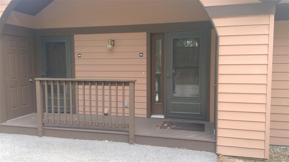 1640 Daniel Webster Hwy unit 40, Woodstock, NH 03262 - photo 1
