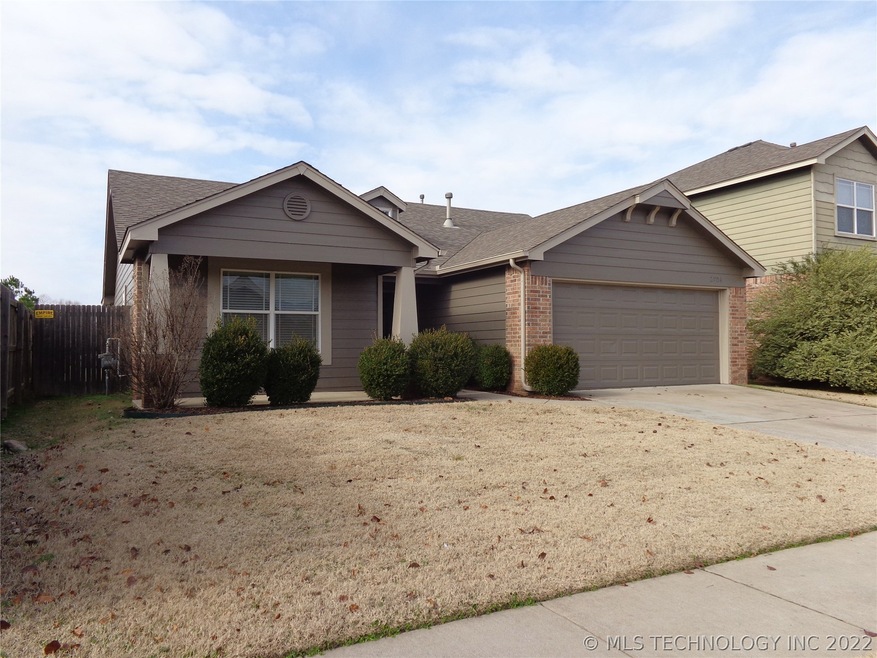 2704 N 20th St, Broken Arrow, OK 74012 - photo 1