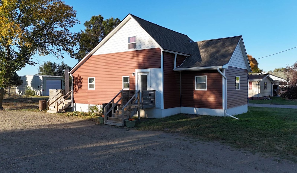 408 South St, Norton, KS 67654 - photo 1