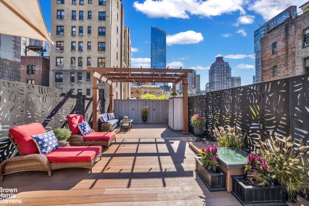 24 W 70th St unit PH4, New York, NY 10023 - photo 1