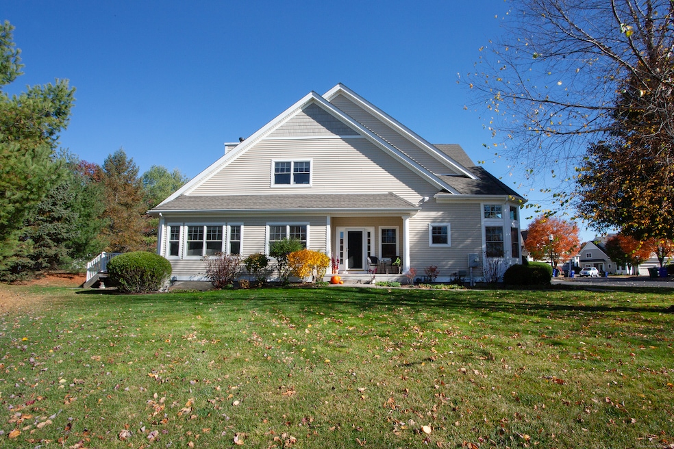 Welcome Home to 27 Carnoustie Circle