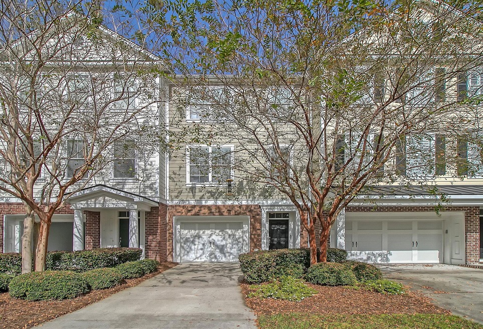 1-web-or-mls-CREM_216 Fair Sailing Rd_04