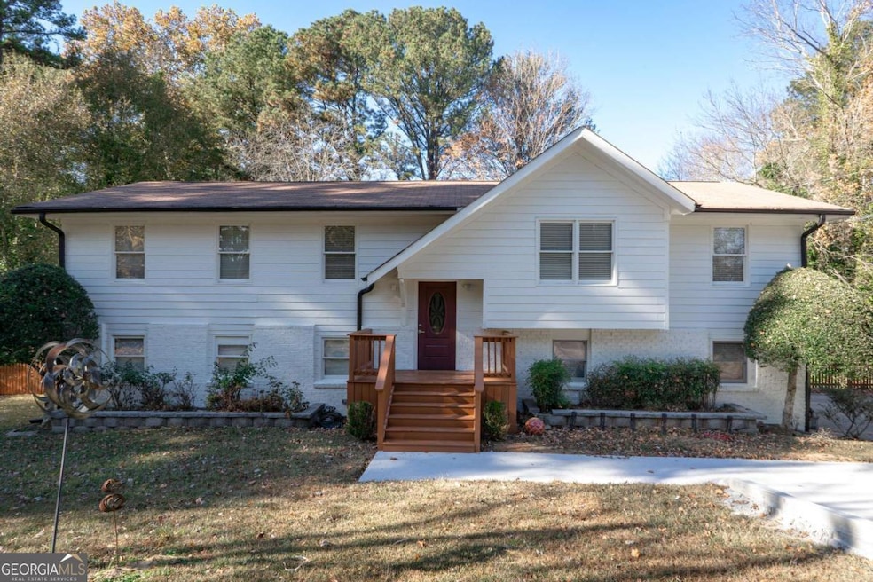 3599 Lower Roswell Rd unit 1, Marietta, GA 30068 - photo 1