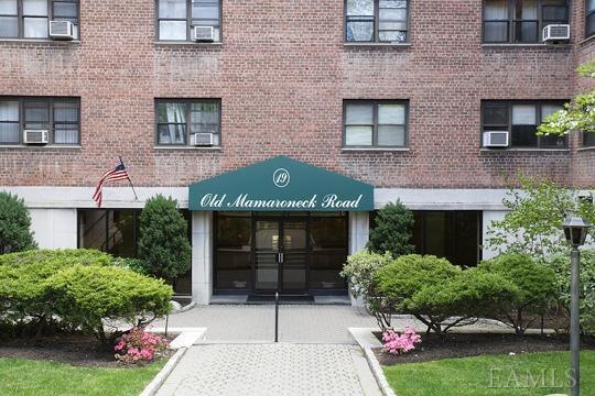 19 Old Mamaroneck Rd unit 5E, White Plains, NY 10605 - photo 1