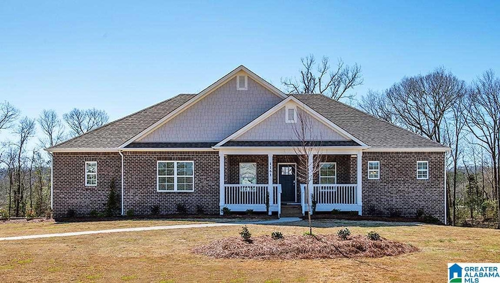 4 BEDROOMS, 3.5 BATHROOMS, OPEN CONCEPT KITCHEN, D