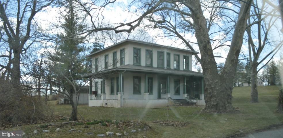 102 E Locust St, Union Bridge, MD 21791 - photo 1