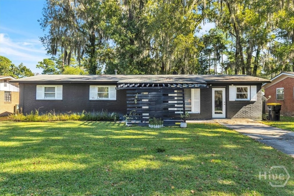 5904 Fairview Ave, Savannah, GA 31406 - photo 1