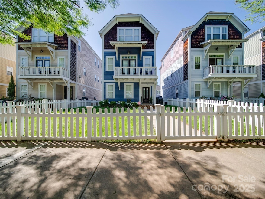 1916 Lela Ave, Charlotte, NC 28208 - photo 1