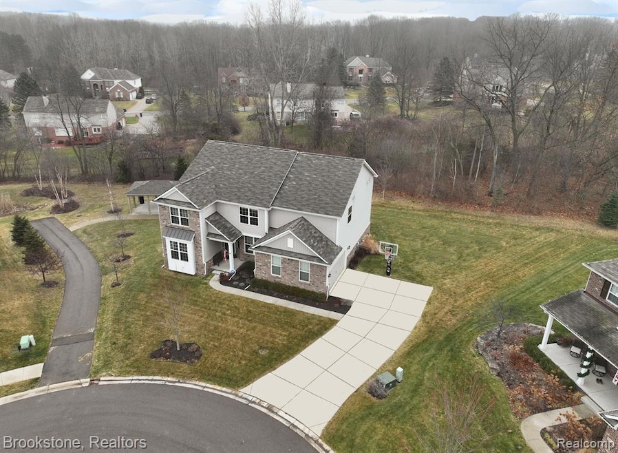 Gorgeous Clarkston Colonial in Ardmore!