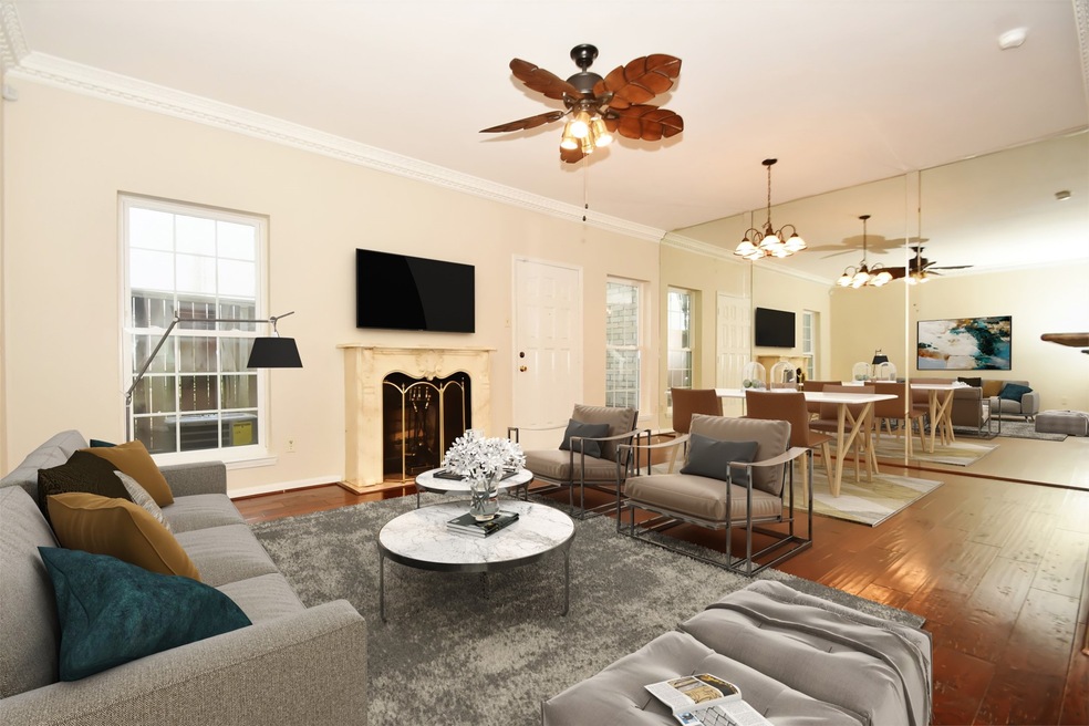 Open concept living in this great condo! Virtually