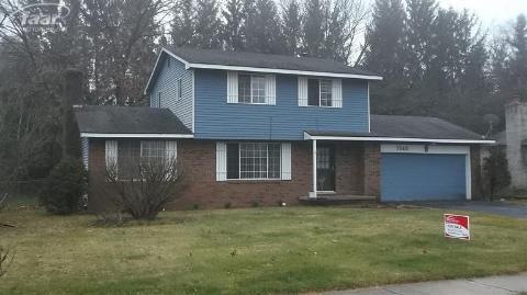 7145 Marco Dr, Waterford, MI 48327 - photo 1