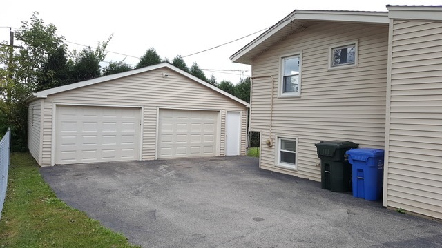 107 Ensenada Dr, Carpentersville, IL 60110 - photo 1