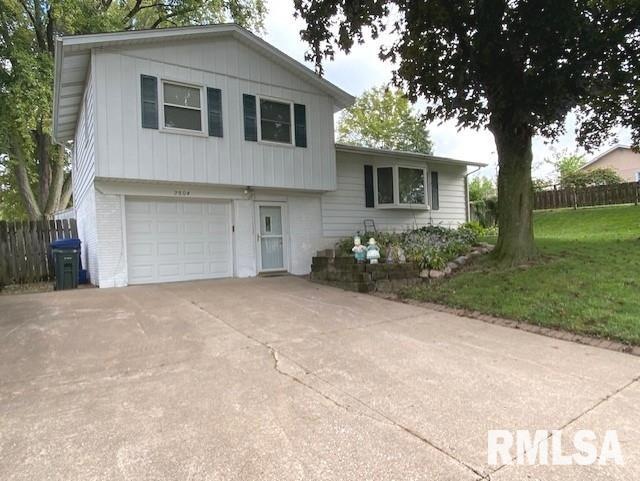 2504 W 45th St, Davenport, IA 52806 - photo 1