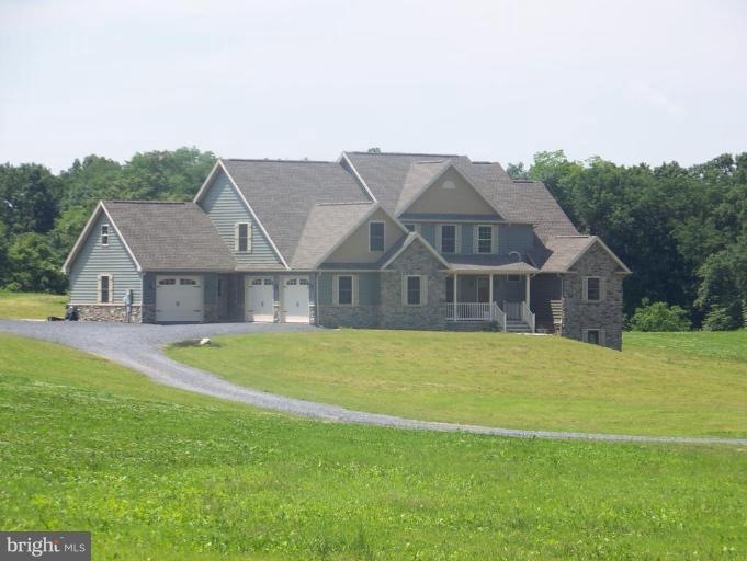 2584 Leafmore Rd, Chambersburg, PA 17202 - photo 1