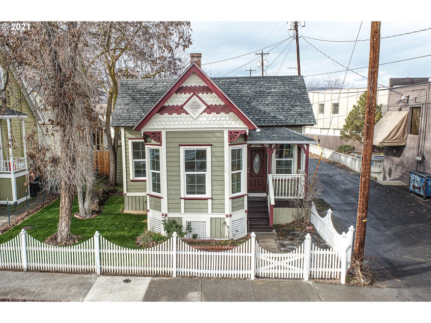409 Laughlin St, the Dalles, OR 97058 - photo 1
