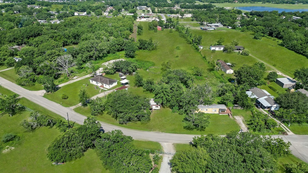 18614 Baughman Dr unit CR176, Pearland, TX 77584 - photo 1