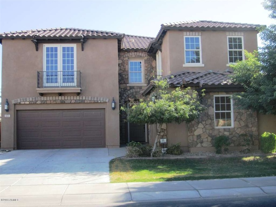 Front view of home