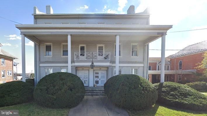 106 W Main St unit A, New Holland, PA 17557 - photo 1
