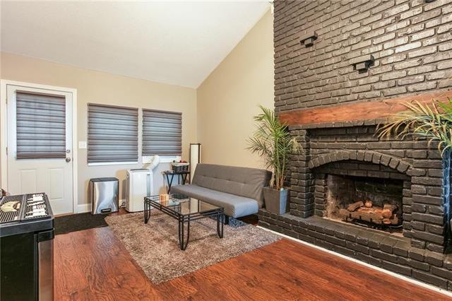 12105 W 61st Terrace, Shawnee, KS 66216 - photo 1